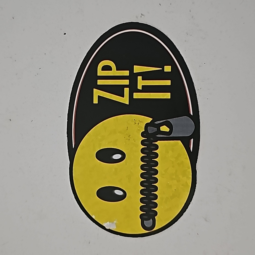 10/$25 vintage 90s y2k zip it happy face sticker